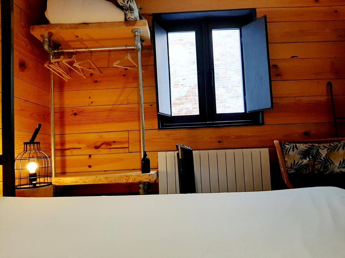Hostal Erasmus By Gaiarooms Salamanca Esterno foto